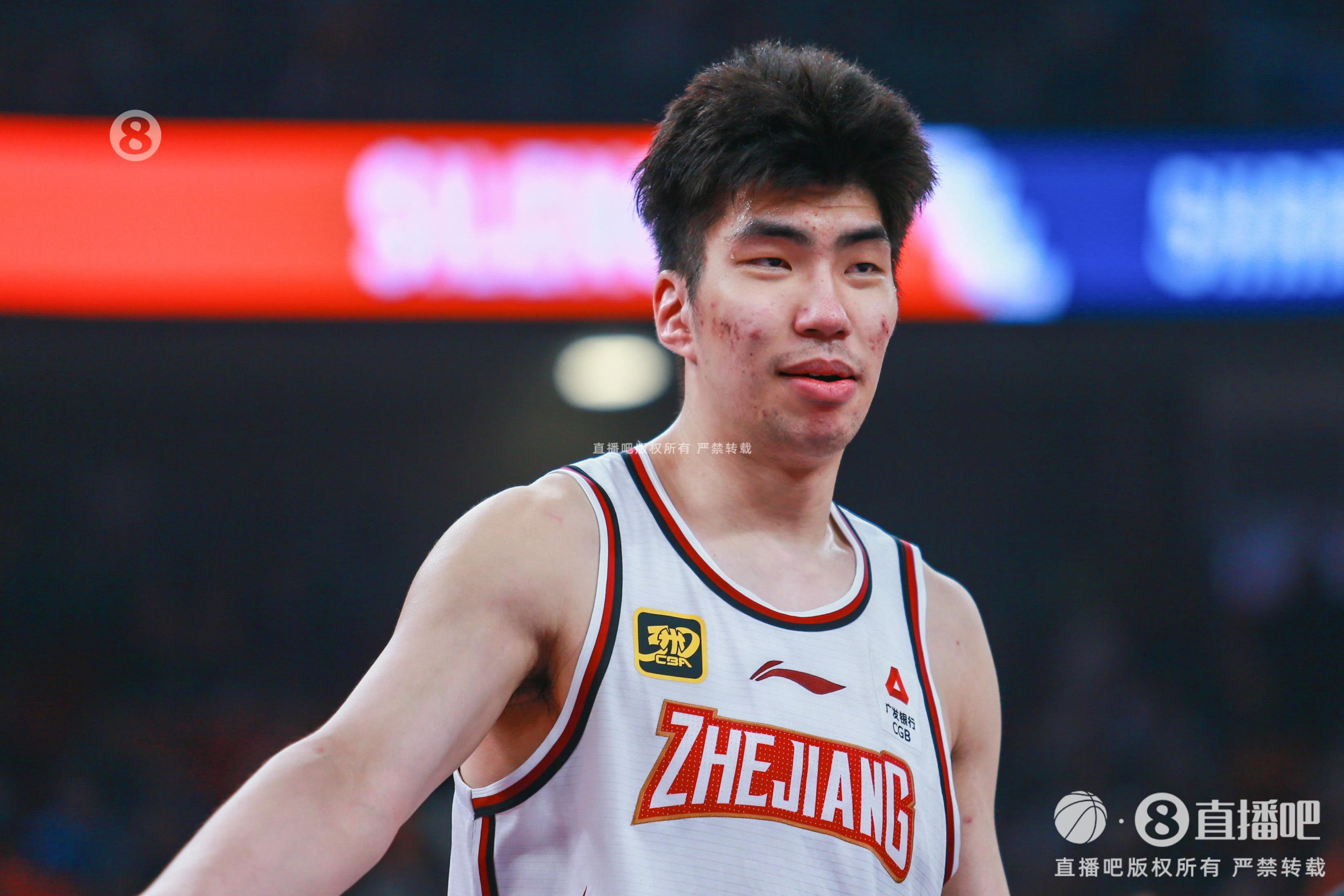 效率極高！余嘉豪8中8貢獻(xiàn)20分7板 罰球5中4